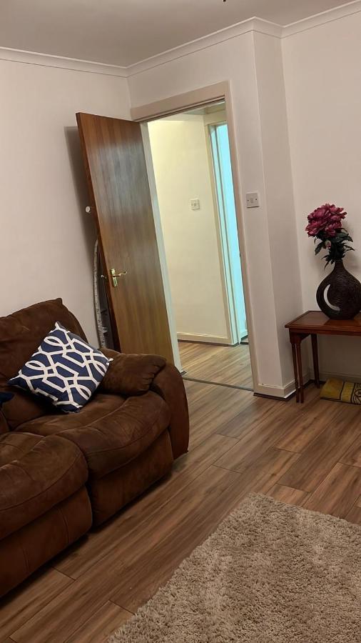 Smalinz Homes Finchley London Eksteriør bilde