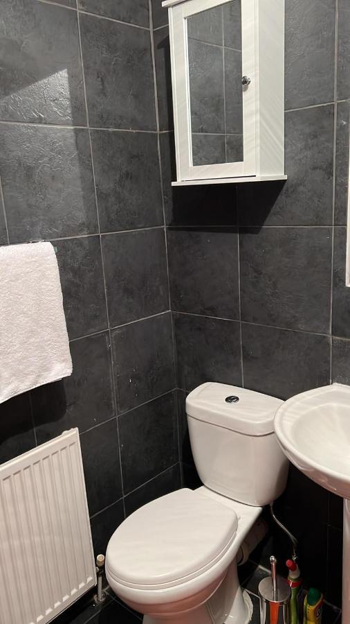 Smalinz Homes Finchley London Eksteriør bilde